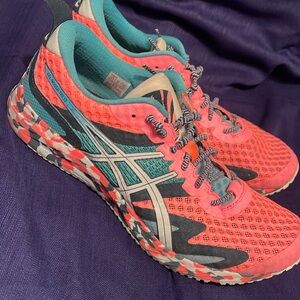 ASICS Gel-Noosa Tri 12 shoes